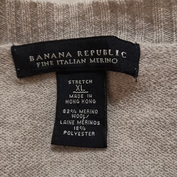 Banana Republic Fine Italian Merino Wool V-neck sweater Size XL - Picture 2 of 7